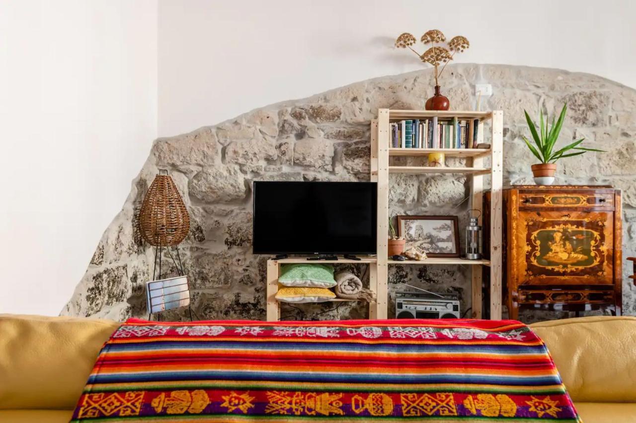 Duas Pedras, Private Apartment In The Heart Of Bosa Exterior foto